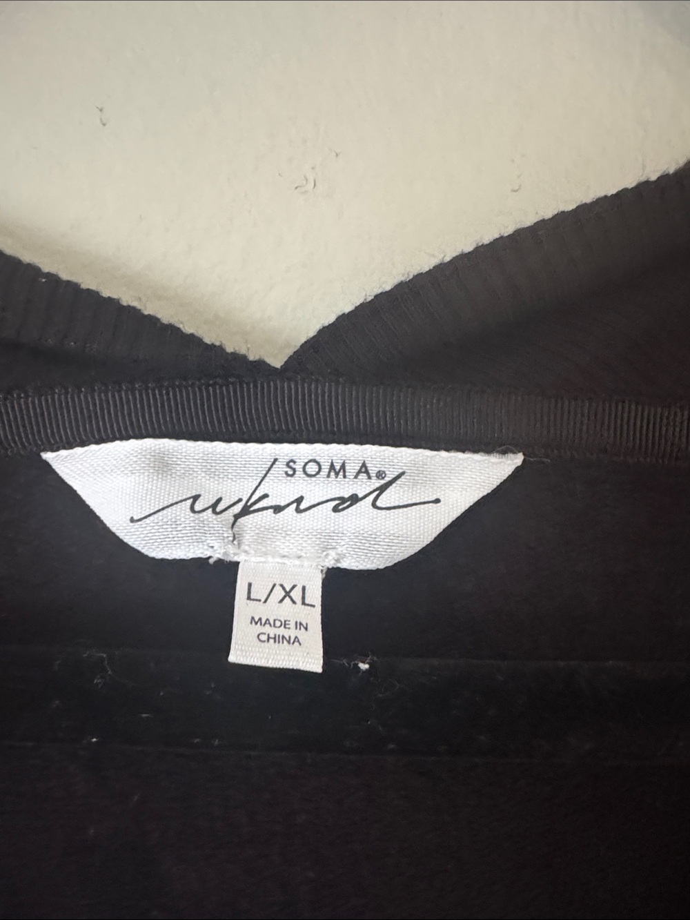 Soma Black V-Neck Ribbed Trim Top - Picture 2 of 3